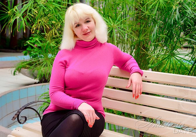 Beautiful Dating Ukrainian Dating Partner Tatyana From Kiev 41 Yo Hair Color Blond